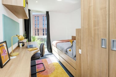 Silver Ensuite at The Elements, Bramall Lane, City Centre, Sheffield, S24FQ - Image 2