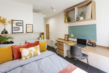 Silver Ensuite at The Elements, Bramall Lane, City Centre, Sheffield, S24FQ - Image 8