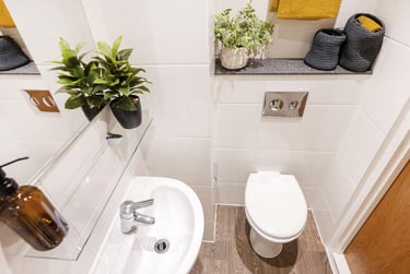 Silver Ensuite at The Elements, Bramall Lane, City Centre, Sheffield, S24FQ - Image 3