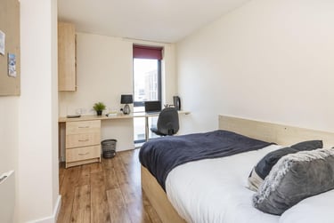 Bronze Ensuite at Rockingham House, Broad Lane, City Centre, Sheffield, S13PD - Image 2