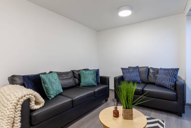 Standard Ensuite at Devonshire Courtyard, Wellington Street, Devonshire Green, Sheffield, S14HG - Image 6
