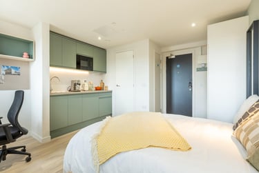 Classic Studio Plus at Parklands, 63 Brown Street, West End, Dundee, DD15AQ - Image 3