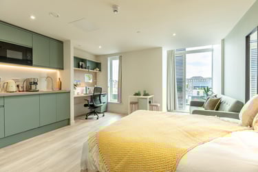 Deluxe Studio at Parklands, 63 Brown Street, West End, Dundee, DD15AQ - Image 1