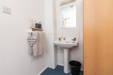Non Ensuite - Silver at Lucia Foster Welch, Royal Crescent Road, Portswood, Southampton, SO143ZP - Image 6
