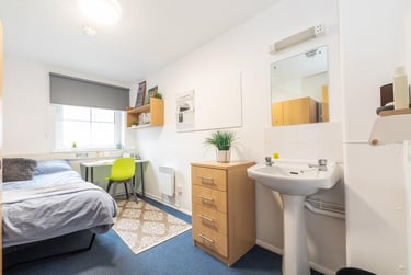 Non Ensuite - Silver at Lucia Foster Welch, Royal Crescent Road, Portswood, Southampton, SO143ZP - Image 9