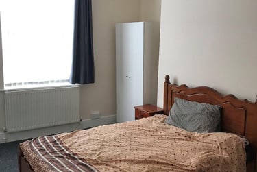 6 bed house, Ridgeway Terrace, Rampart Road, Leeds, LS62HU - Image 12