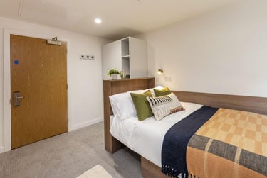 Classic En-suite Plus - Image 2