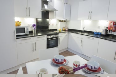 4 bed house, Pipe Lane, City Centre, Bristol, BS15AJ - Image 2