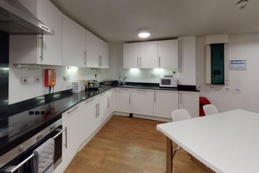 6 bed house, Pipe Lane, City Centre, Bristol, BS15AJ - Image 2