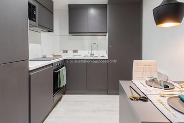 Premium 2 Bed Apartment - Image 2
