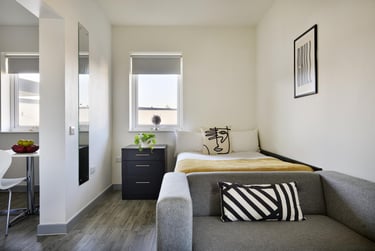 Platinum 1 Bed Apartment - Image 1