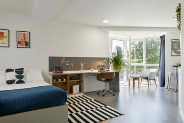 Platinum Studio - Accessible at Asa Briggs House, 6 St Johns Road, Woodhouse, Leeds, LS31FF - Image 1