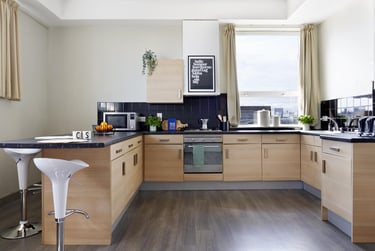 2 Bed Apartment at Central Point, 50 Royal Parade, City Centre, Plymouth, PL11DZ - Image 5