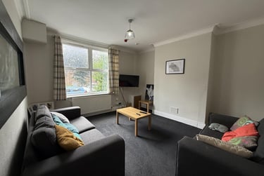 6 bed house, Fenwick Terrace, Nevilles Cross, Durham, DH14JJ - Image 4