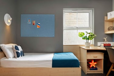 Classic En-suite - Image 1