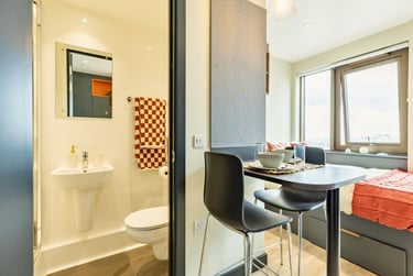 Premium Plus - Sea View at Crown House, Regents Hill, Seven Dials, Brighton, BN13ED - Image 3