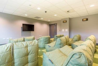 *Promo* 7 Bed Cluster En-suite at Lumis Living, Capital Quarter, City Centre, Cardiff, CF104BZ - Image 9