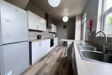 5 bed house, Edmund Road, Heeley, Sheffield, S24EL - Image 2