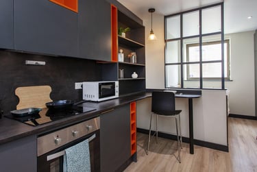 Classic Studio at Crown House, Regents Hill, Seven Dials, Brighton, BN13ED - Image 3