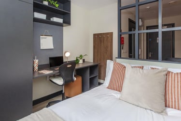 Classic Studio at Crown House, Regents Hill, Seven Dials, Brighton, BN13ED - Image 4