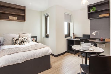 Luxury Studio - Sea View at Crown House, Regents Hill, Seven Dials, Brighton, BN13ED - Image 2