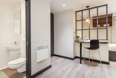 Luxury Studio at Crown House, Regents Hill, Seven Dials, Brighton, BN13ED - Image 6