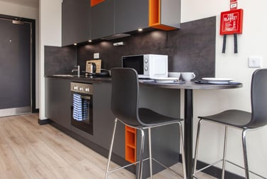 Premium Plus Studio at Crown House, Regents Hill, Seven Dials, Brighton, BN13ED - Image 2