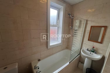 5 bed house, Walmsley Road, Burley, Leeds, LS61NG - Image 10