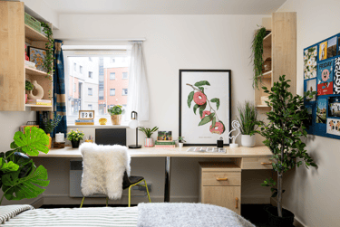 3 Bed Flat at Curzon House, Curzon Street,, City Centre, Nottingham, NG31DJ - Image 1