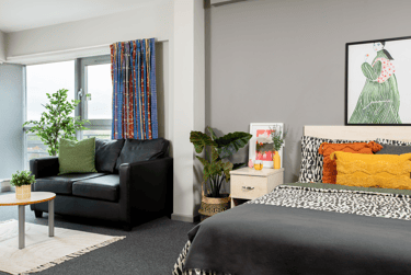 Premium Studio - Image 1