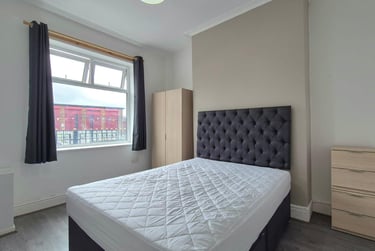 4 bed house, Norfolk Street, Charlestown, Salford, M66DP - Image 5
