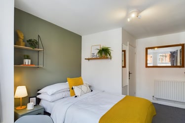 4 bed house, West Parade, West End, Lincoln, LN11QL - Image 1