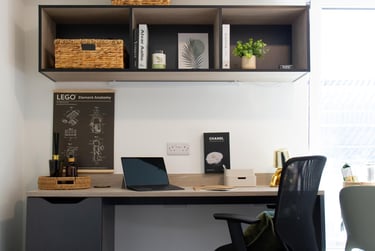 Deluxe Studio - Image 2