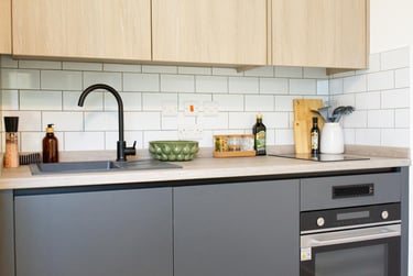 Deluxe Studio - Image 5