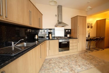 1 bed house, Bishop Street, Highfields, Leicester, LE16AF - Image 2
