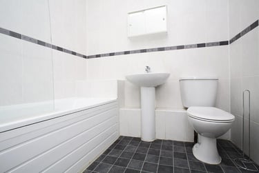 2 bed house, Bishop Street, Highfields, Leicester, LE16AF - Image 4