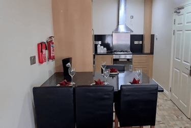 1 bed house, Bishop Street, Highfields, Leicester, LE16AF - Image 3