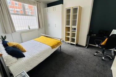 6 bed house, Garden Lane, City Centre, Chester, CH14EN - Image 1