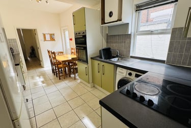 6 bed house, Garden Lane, City Centre, Chester, CH14EN - Image 8