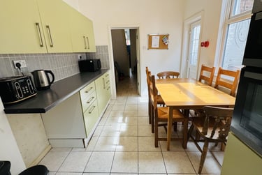 6 bed house, Garden Lane, City Centre, Chester, CH14EN - Image 10