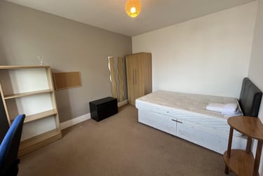 6 bed house, Newcastle Road, Nevilles Cross, Durham, DH14AD - Image 13