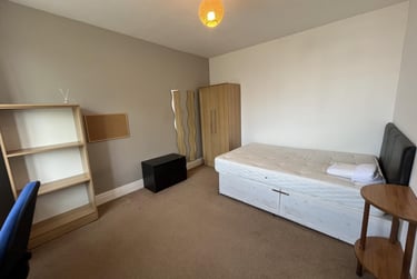 6 bed house, Newcastle Road, Nevilles Cross, Durham, DH14AD - Image 7