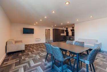 4 bed house, Graduation House, Beeston, Nottingham, NG94HL - Image 10