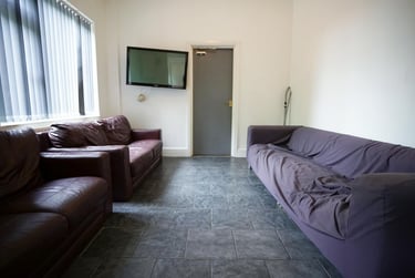 8 bed house, Derby Road, City Centre, Loughborough, LE115AG - Image 4