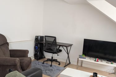 2 bed house, Gracedieu Court, City Centre, Loughborough, LE114QL - Image 2