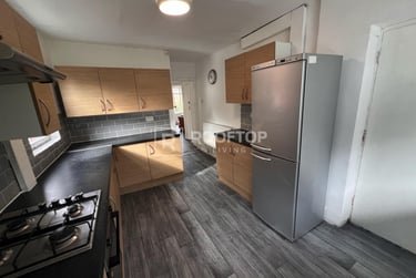 1 bed house, Dennistead Crescent, Headingley, Leeds, LS63PU - Image 4