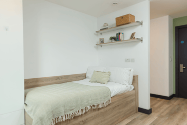 2 Bedroom Apartment - Image 5