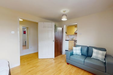 1 bed house, Market Street, City Centre, Loughborough, LE113ER - Image 1