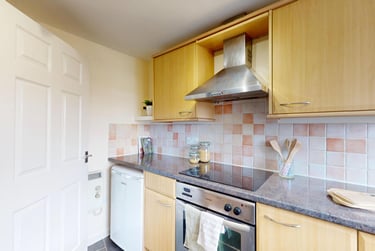 1 bed house, Market Street, City Centre, Loughborough, LE113ER - Image 3
