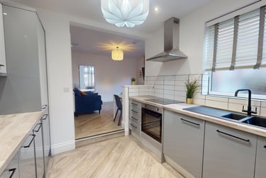 2 bed house, Arthur Street, City Centre, Loughborough, LE113AY - Image 2